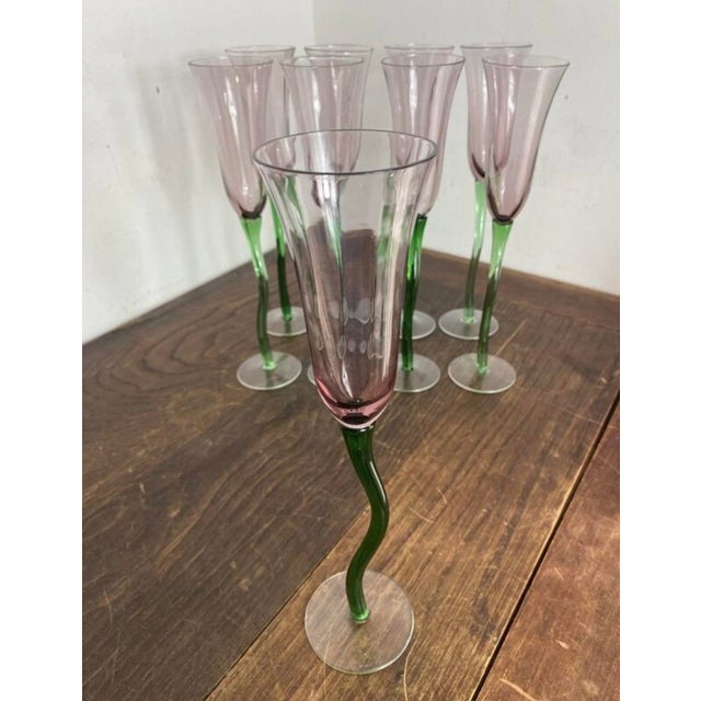 Tulip-Shaped Hand-Blown Glass Champagne Flutes with Twisted Stems, 1980s, Set of 9 For Sale - Image 3 of 12