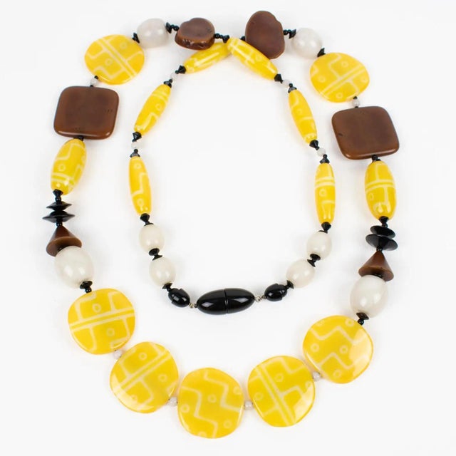 Plastic Angela Caputi Extra-Long Necklace Faux-Wood and Textured Yellow Resin Beads For Sale - Image 7 of 12