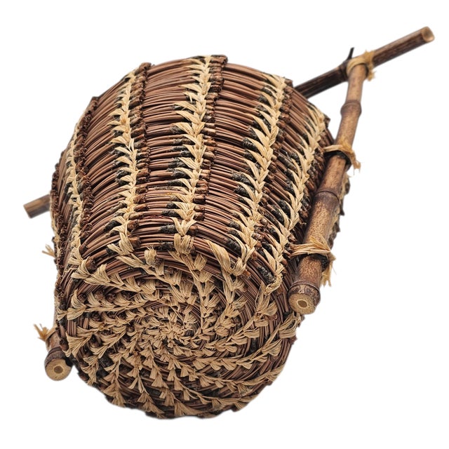 Brown Vintage Alaskan Pine Needle Basket by Jennifer Kelly – Pipaluk Designs Native American Handwoven Vessel For Sale - Image 8 of 10