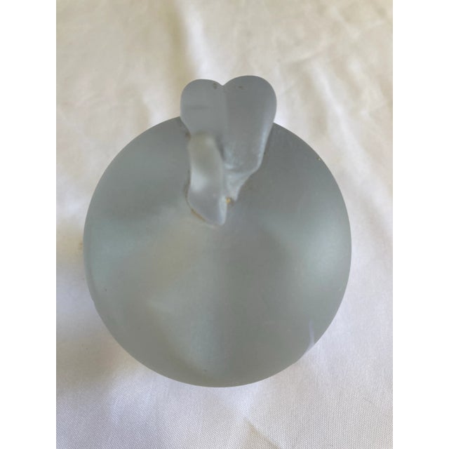 Mid 20th Century Vintage New York City Skyline Glass Apple Paperweight For Sale - Image 5 of 6