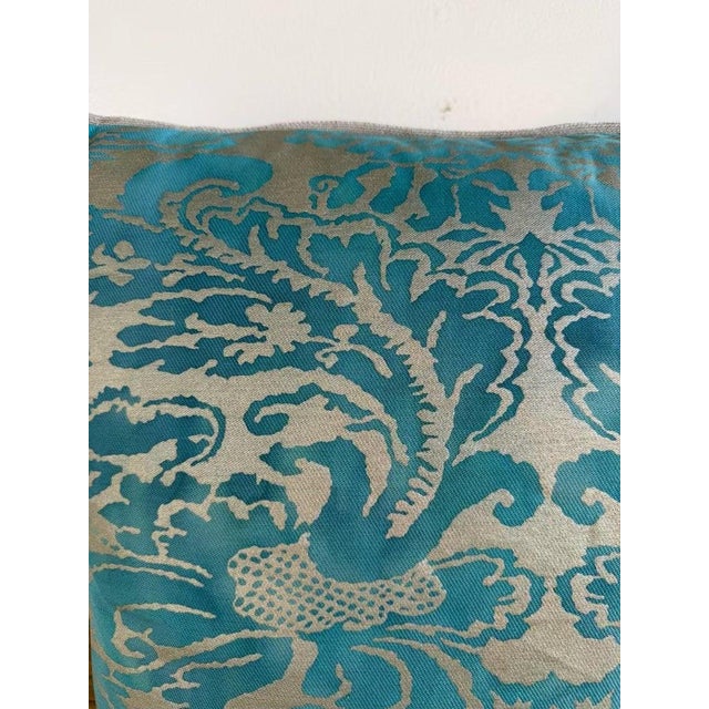 Baroque Pair of Fortuny-Style Patterned Pillows With Solid Silk Backs For Sale - Image 3 of 11