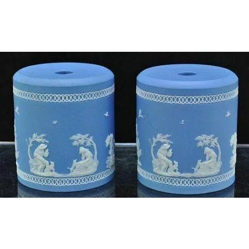 Antique 18th Century Light Blue Jasperware Column Pedestal Form Display Bases With White Sprigging - Set of 2 For Sale - Image 11 of 11