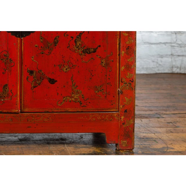 19th Century Chinese Qing Dynasty Red Lacquer Butterfly Décor Cabinet For Sale - Image 4 of 13