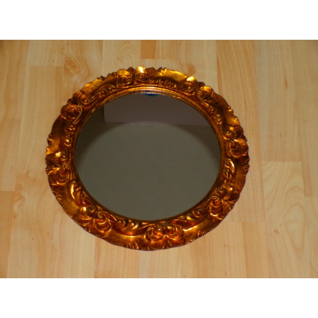 Vintage Italian Florentine Gilded Gesso Round Mirror Fleur De Lis For Sale - Image 4 of 11