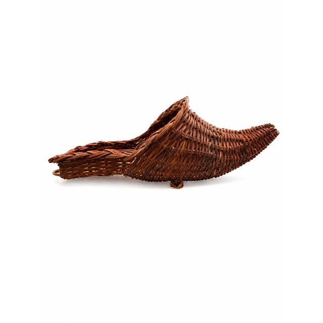 Traditional Vintage 1970s–1980s Handwoven Wicker Hanging Basket For Sale - Image 3 of 6