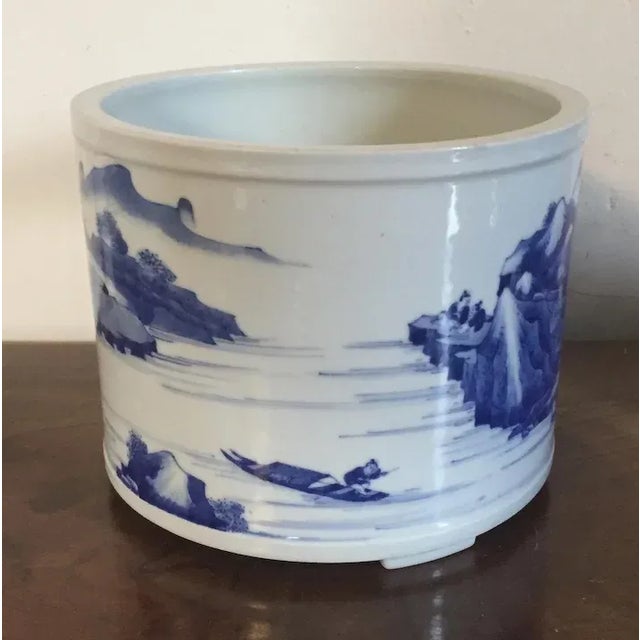 Chinese Antique 19th Century Chinese Blue & White Porcelain Cachepot with Harbor Landscape Decoration For Sale - Image 3 of 11