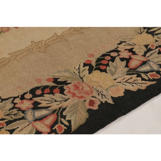 1920s Antique Hooked Floral Wreath Medallion Wool Rug by Rug & Kilim, Usa, 1920–1929 For Sale - Image 5 of 11