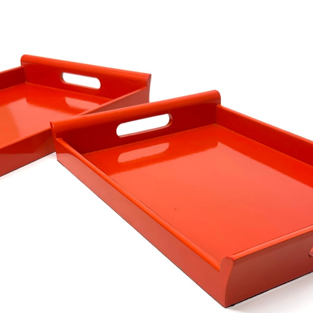 Red Vintage High Gloss Lacquer Red Nesting Trays - Set of 2 For Sale - Image 8 of 17