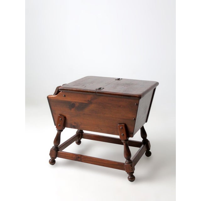 Mid-Century Modern Mid-Century Colonial Revival Magazine Rack End Table For Sale - Image 3 of 18