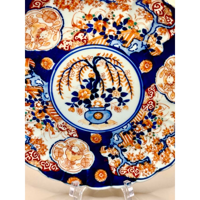 Early 20th Century Antique Imari Scalloped Plate For Sale - Image 5 of 9