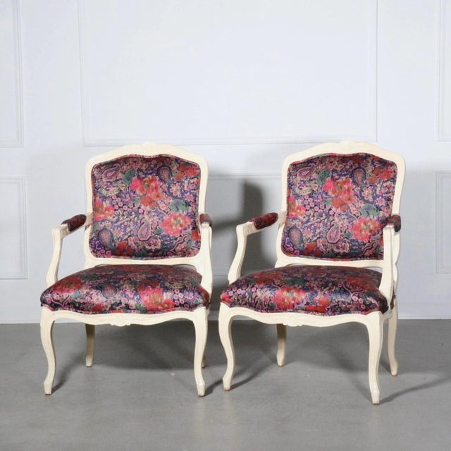 Mid-Century Modern Bergere Arm Chairs by Weiman - a Pair For Sale - Image 3 of 12
