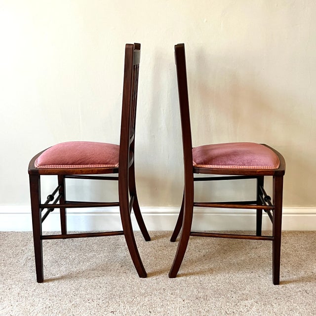 Wood English Late Victorian Hepplewhite Style Lattice Back Side Chairs in Mahogany with Dusty Rose Upholstered Seats, 1890s-1910s, Set of 2 For Sale - Image 7 of 18