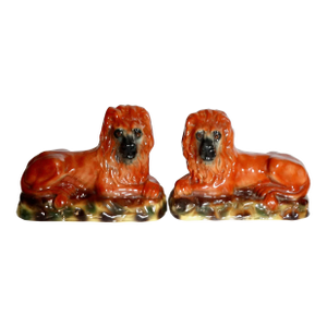 19th-Century English Staffordshire Lion Figurines, a Pair