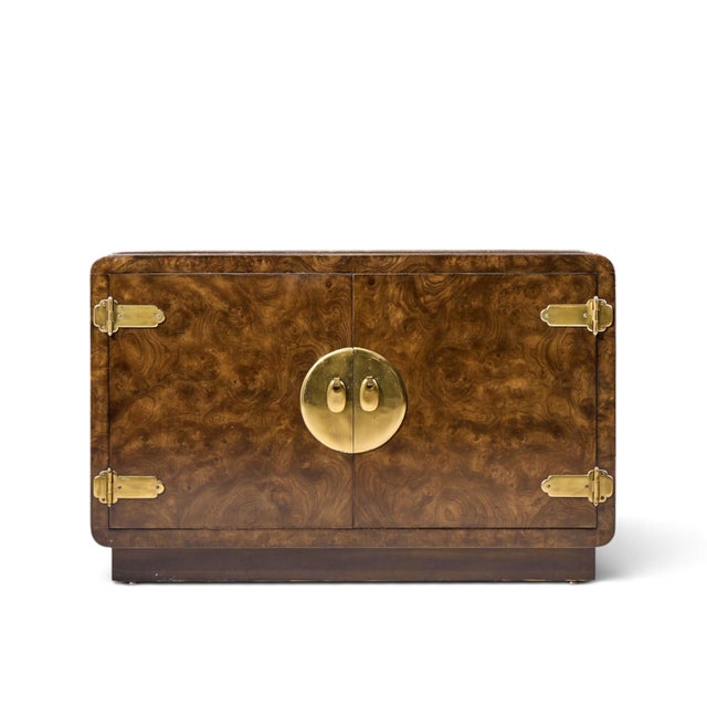Mastercraft Mid Century Burlwood and Brass Credenza This credenza measures: 48.25 wide x 13.25 deep x 30.5 inches high...