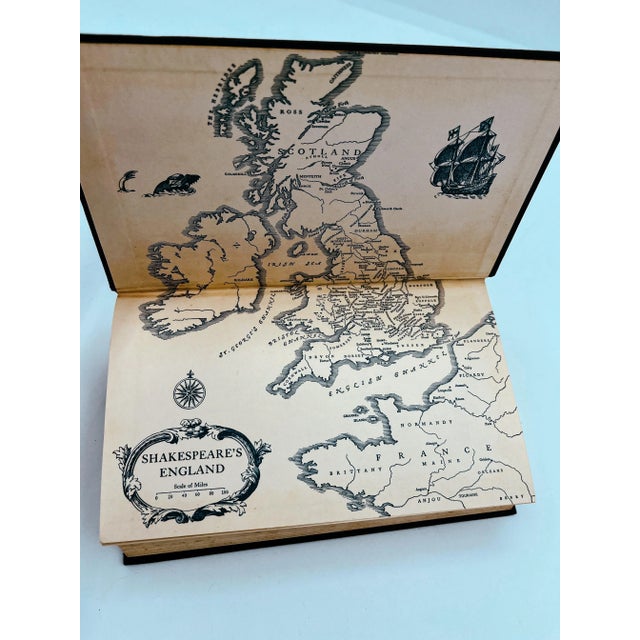 Early 20th Century Selected Plays of Shakespeare, Three Volumes Published 1936-1941, Signed by the Editor For Sale - Image 5 of 12
