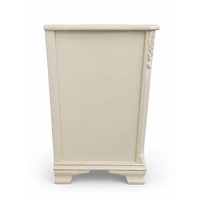 French Provincial Vintage Bookmatched Flame Mahogany 3-Drawer Dresser in White With Carved Details For Sale - Image 3 of 6