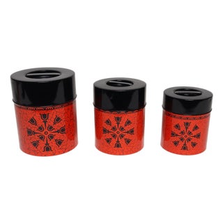 Set of Three Japanese Modern Nesting Canisters With Red and Black Floral Decoration For Sale