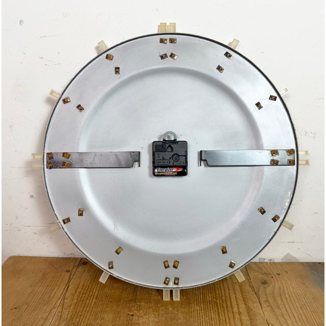 Industrial Office Wall Clock from Pragotron, 1970s For Sale - Image 18 of 18
