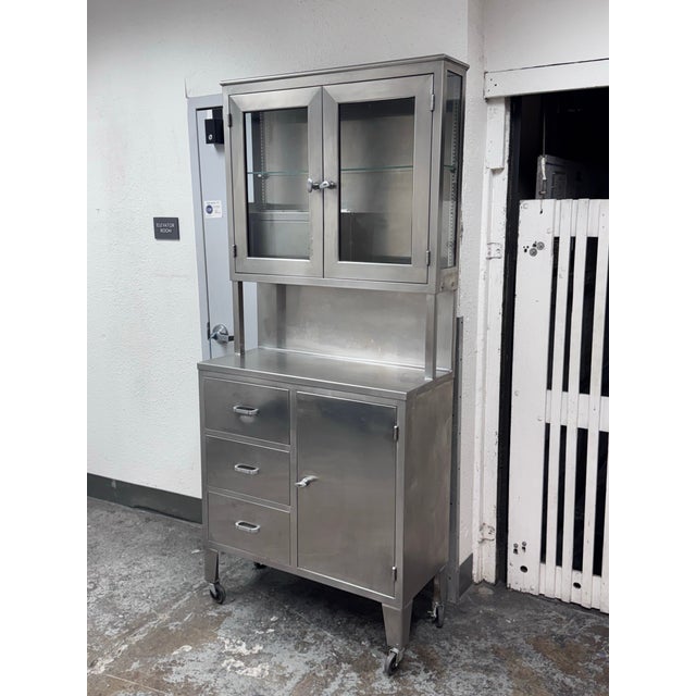 Early 21st Century Blickman Industries Kennedy Medical Cabinet For Sale - Image 5 of 13