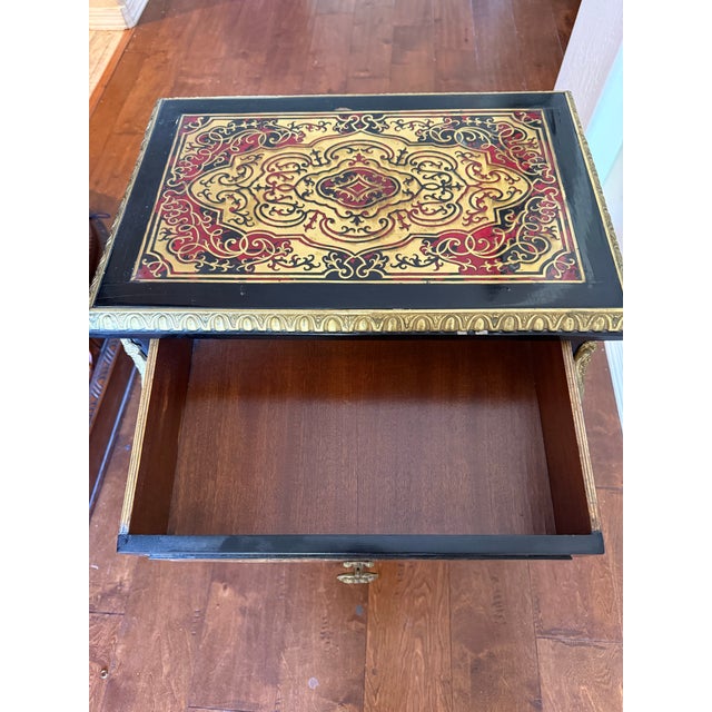 French Vintage French Boulle-Style Black Lacquer & Gilt Side Table With Drawer For Sale - Image 3 of 9
