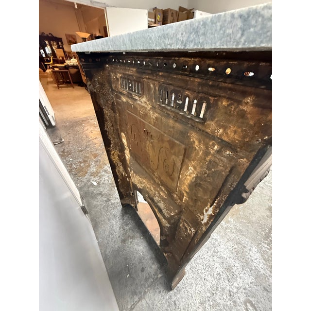 Late 20th Century Victorian Cast Iron Fireplace Surround + Green Stone Top, 19th Century For Sale - Image 5 of 12