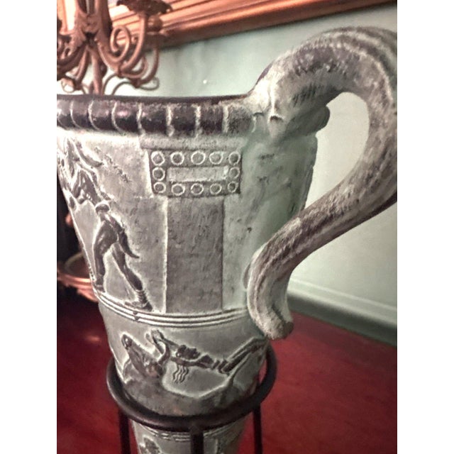 Grand Tour Vintage Minoan Boxer Rhyton Replica – Ancient Greek Drinking Horn Vessel With Stand For Sale - Image 3 of 9