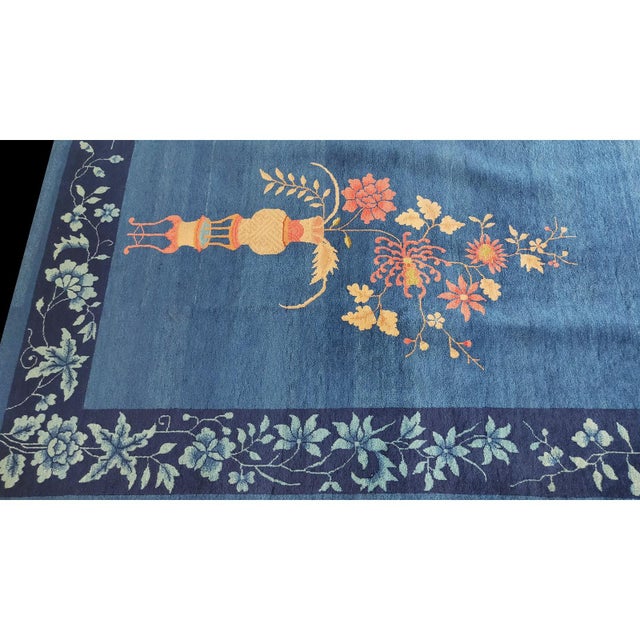 Royal Blue 1920s Blue Floral Vase Design Antique Chinese Art Deco Rug 9' X 11'8" Carpet For Sale - Image 8 of 8