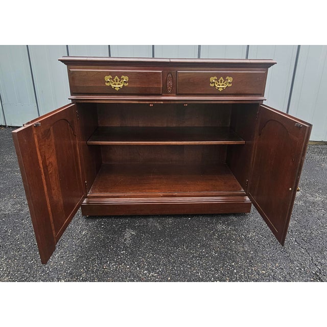 Ethan Allen Georgian Court Cherry Flip-Top Rolling Buffet Server For Sale In Washington DC - Image 6 of 11