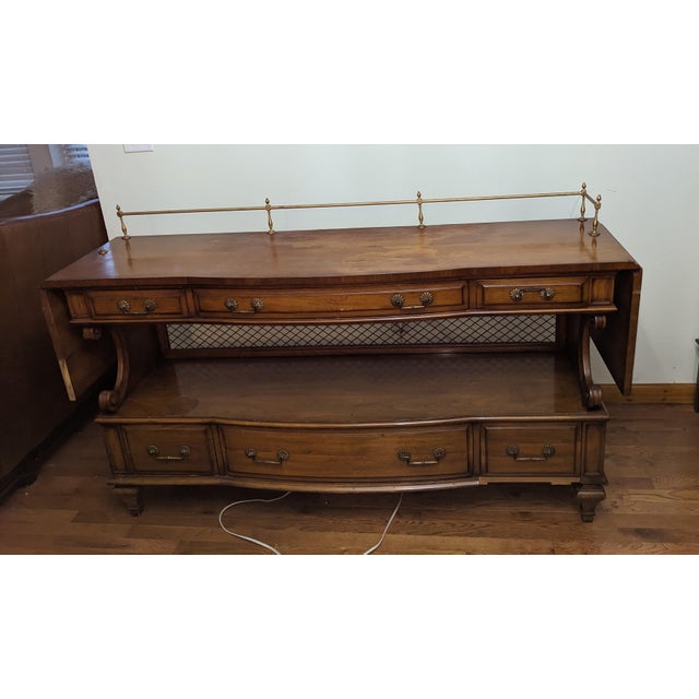 Karges Furniture 1940s Karges French Regency Louis XV Sideboard For Sale - Image 4 of 12