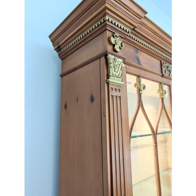 1990s Baker Collector's Edition Pine Curio Display Cabinet W. Gold Gilt For Sale - Image 10 of 12