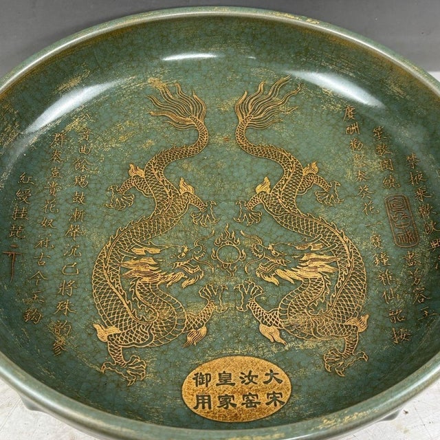 Vintage Ru-Style Celadon Tripod Basin With Gilt Dragon Motif For Sale In Los Angeles - Image 6 of 8