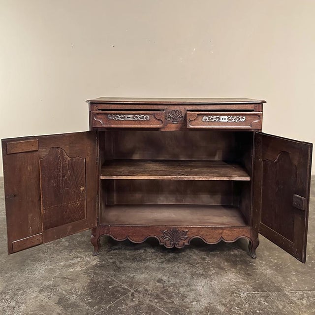 18th Century Country French Buffet For Sale - Image 10 of 16