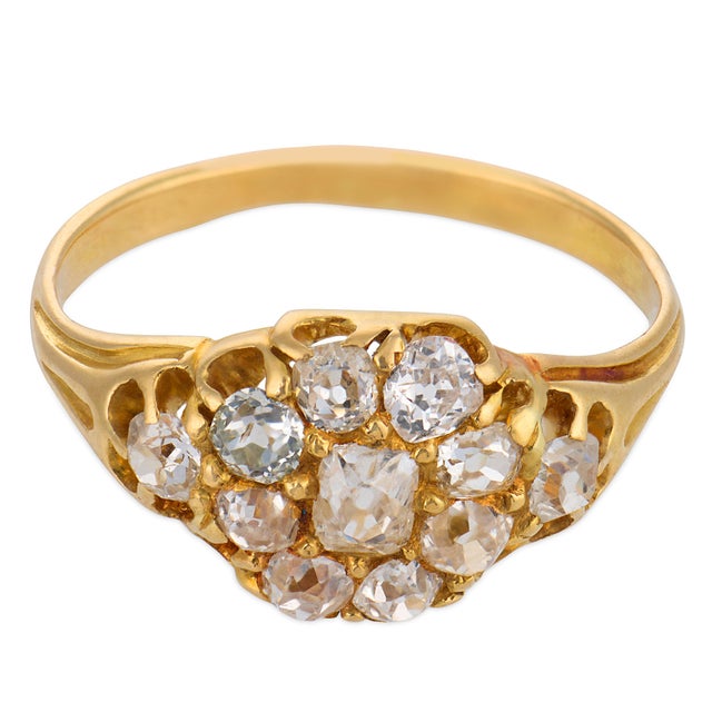 Victorian 19th Century Victorian Old Mine Cut Diamond 18k Yellow Gold Cluster Ring, Size 7.25 For Sale - Image 3 of 6