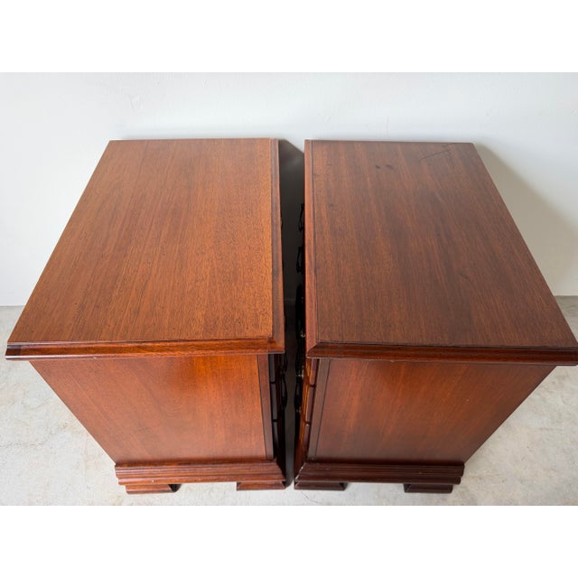 Vintage Chippendale-Style Mahogany Three-Drawer Nightstands – A Pair For Sale - Image 9 of 13