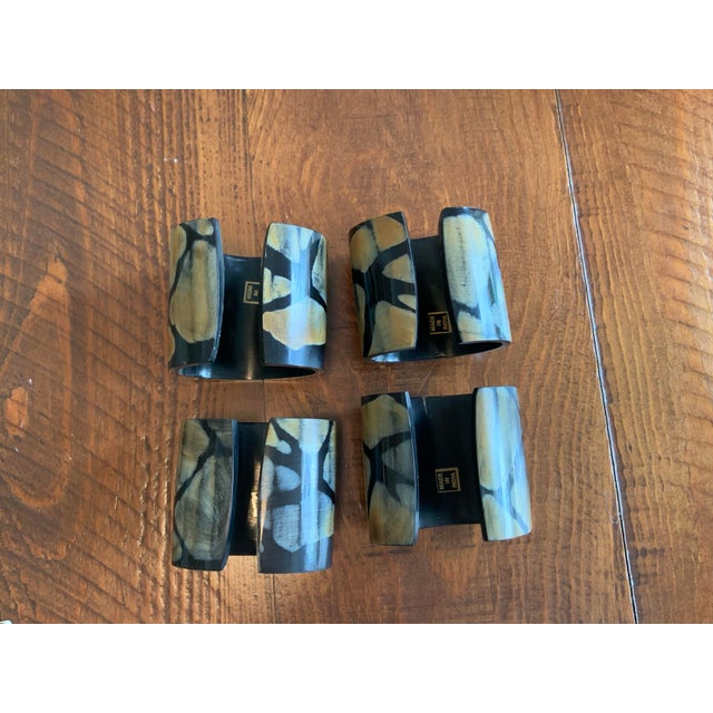 Natural Horn Napkin Rings Set of 4 for Rustic Farmhouse, Organic Modern and British Colonial Tableware. Entertain With Natural Beauty! For Sale In New Orleans - Image 6 of 7