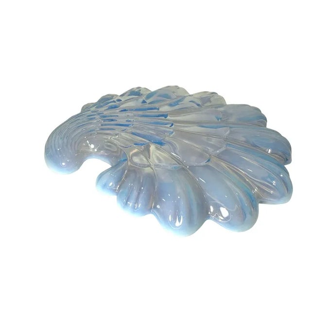 1960s Duncan Miller Sanibel Blue Opalescent Shell Scalloped Edge Plate For Sale - Image 4 of 7