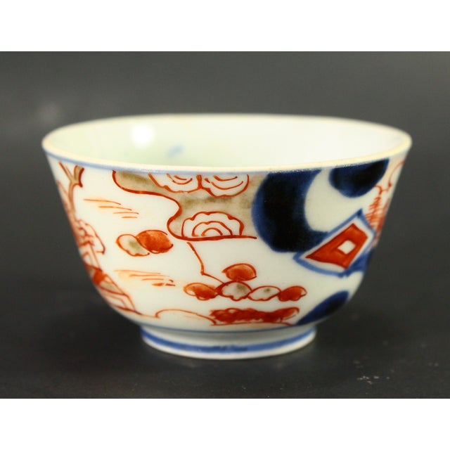 19th Century Edo / Meiji Mid 19th Century Japanese Imari Porcelain Sake Cup For Sale - Image 5 of 12