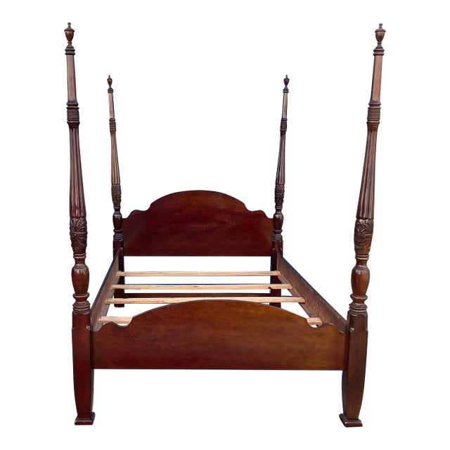 Queen Size Basset Poster Bed For Sale