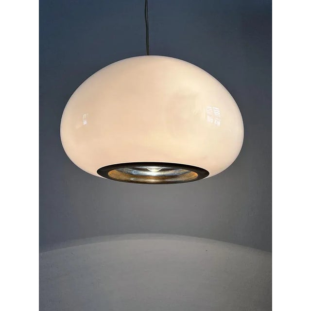 Mid-Century Italian Black and White Pendant Light by Achille and Pier Giacomo Castiglioni for Flos, 1965 For Sale - Image 6 of 15