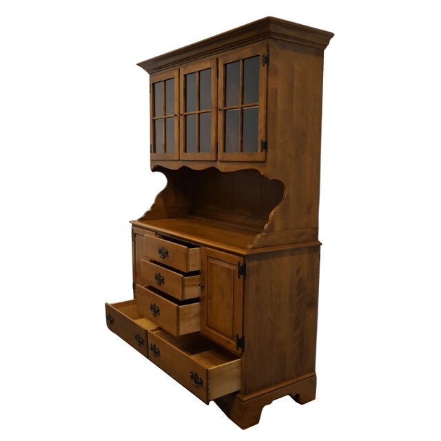 Ethan Allen Heirloom Nutmeg Maple 48" Buffet W. Display Hutch 10-6007 / 10-6016 For Sale In Kansas City - Image 6 of 11