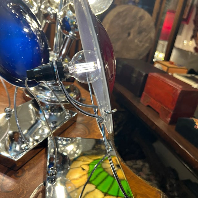 Italian Red Hand Blown Convex Disk and Chrome Frame Tabletop Lamp For Sale - Image 10 of 11