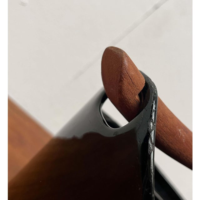 Mid-Century Modern Black Enamel Cast Iron Pot with Teak Handle by Timo Sarpaneva for Rosenlew of Finland, 1960s For Sale - Image 10 of 18