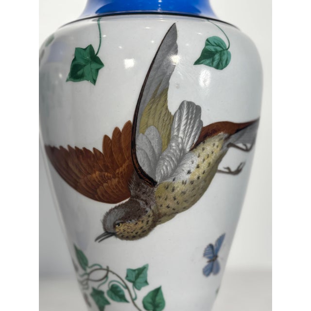 Paris Porcelain Vases with Naturalistic Decoration with Birds and Butterflies, 19th Century, Set of 2 For Sale - Image 13 of 17