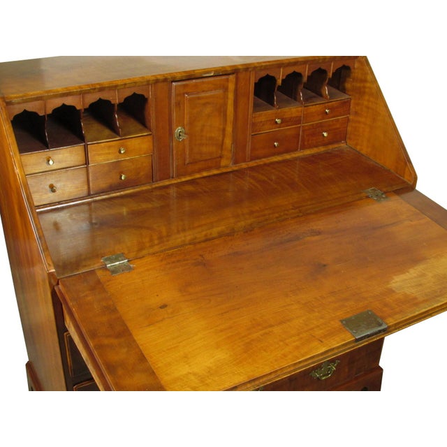 Wood 18th-C. American Slant Lid Desk For Sale - Image 7 of 13