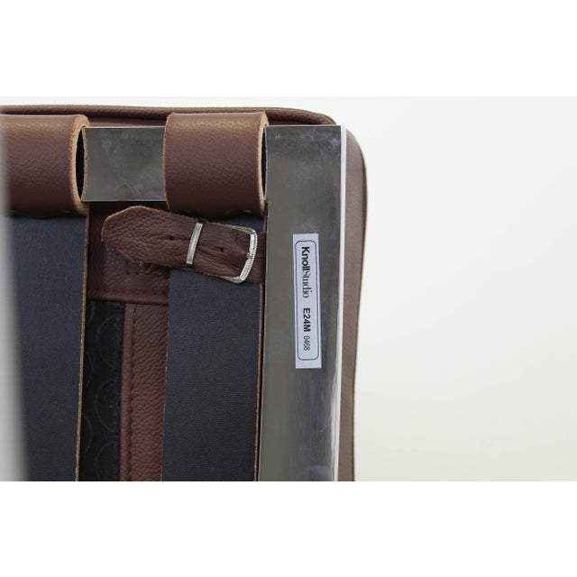 Barcelona Chair in Brown Leather by Ludwig Mies Van Der Rohe for Knoll International For Sale - Image 11 of 14