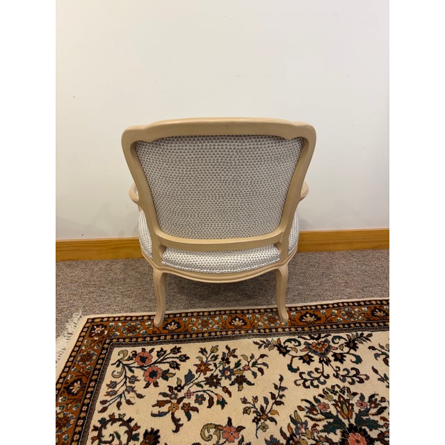 Platinum 1980s Pair of Vintage French Country Arm Chairs For Sale - Image 8 of 12