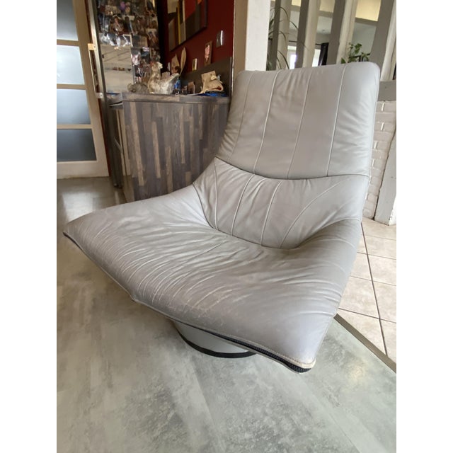 1970s Set of Mantis Swivel Lounge Chair and Leather Ottoman by Gerard Van Den Berg, 1970s For Sale - Image 5 of 18