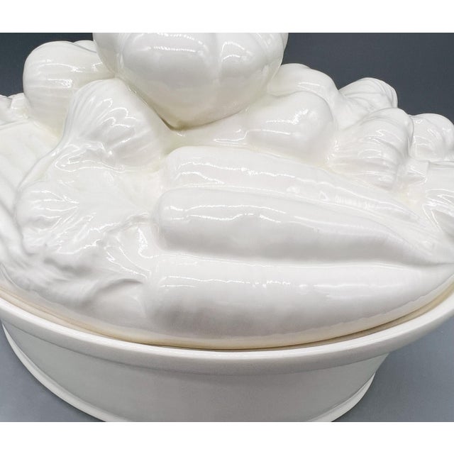 Vintage White Ceramic Harvest Vegetable Tureen / Baking / Serving Dish With Sculptural Lid – French Country / Cottagecore For Sale - Image 9 of 16