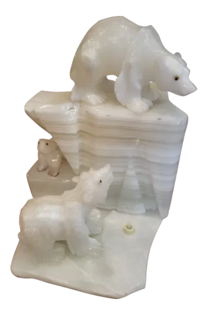 Onyx Polar Bear Iceberg Lamp