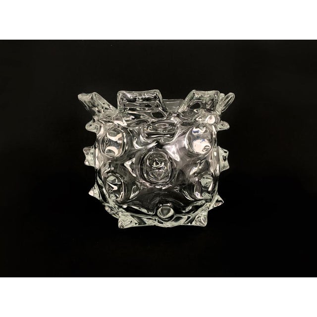 Imposing Barovier vase & Toso Murano Mugnoni. 1930s It is a vase of the A Mugnoni series in transparent heavy blown glass,...